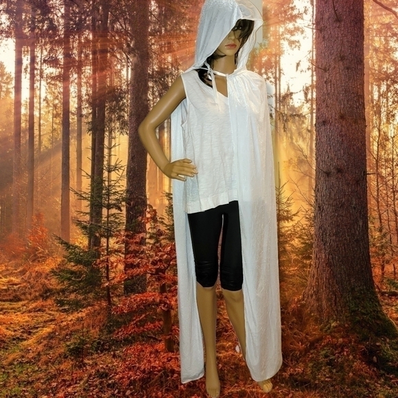 𝅺VELVET Cloak Full Length Hooded Adult White Cape New Comicon T37 - Picture 2 of 5